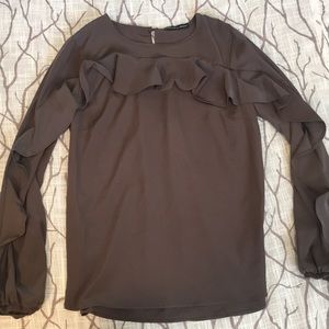 NWOT Harlowe&Graham Olive Long Sleeve Ruffle Tunic